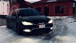 کرایسلەر 200